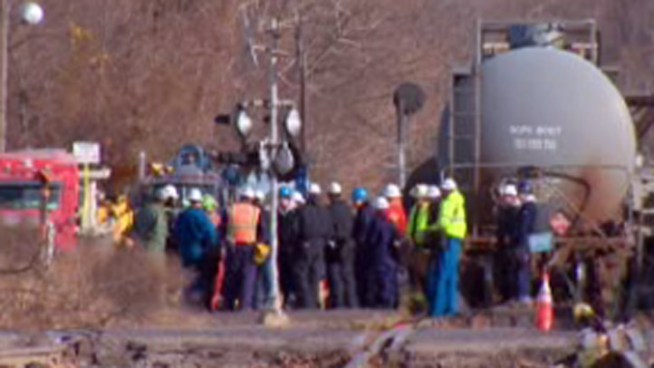After the messy train derailment in Paulsboro some watchdog groups are saying there should be more federal oversight of the rail industry. NBC10's Harry Hairston explains that Congress, which can make the changes, receives thousands from rail companies like CSX. To see what type of money you're politicians are getting <a href=