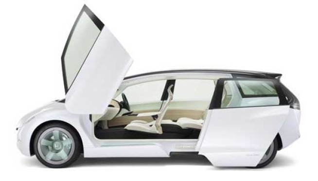 Honda Skydeck, the DeLorean for Soccer Moms