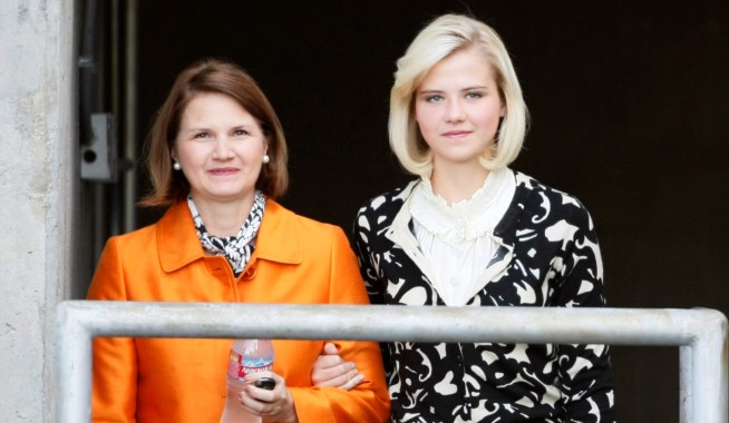 "Courageous" Elizabeth Smart: Kidnapper Raped Me Daily