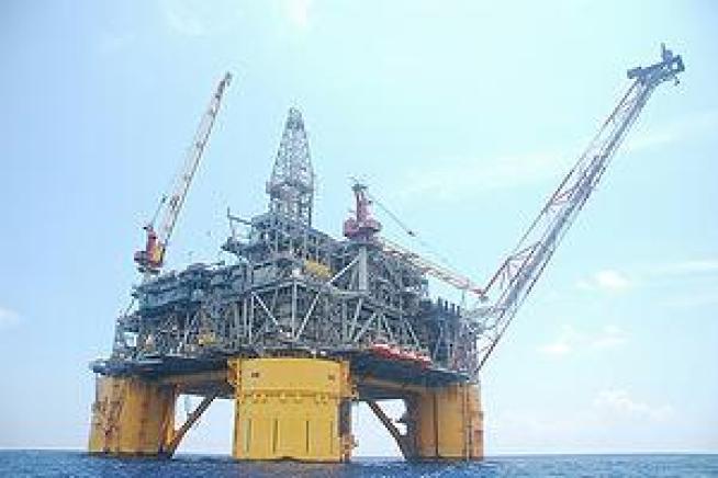 Congress Allows Offshore Oil Drilling Ban to Expire