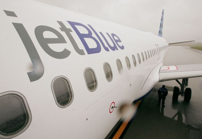 JFK Baggage Handler Falls Asleep, Ends Up In Boston