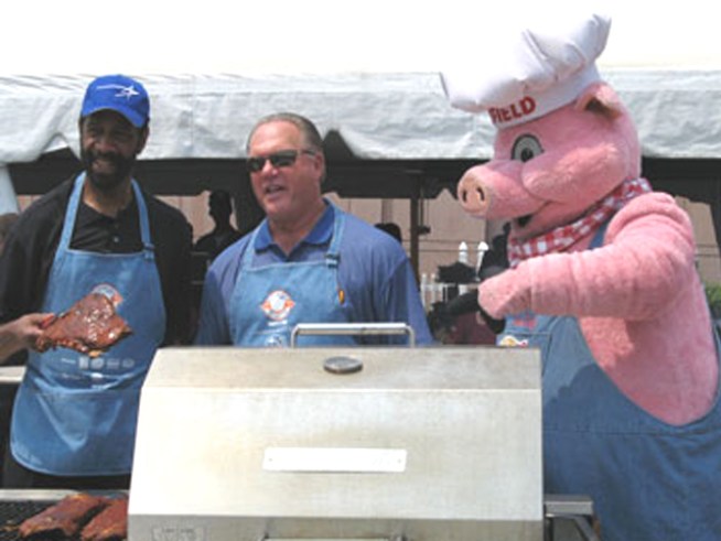 Barbecue With the Big Boys