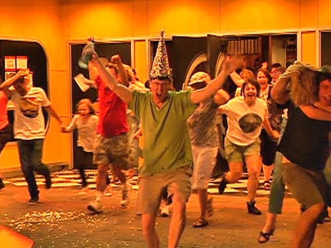 Awesome video of fans re-enacting a famous scene from the cult classic, 