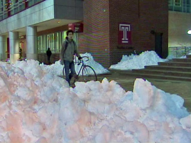 Despite the bad weather, some colleges and universities in the city were open. Now, students are in the midst of a proverbial cold war with school officials -- furious they had to brave the snow to get to class Thursday.