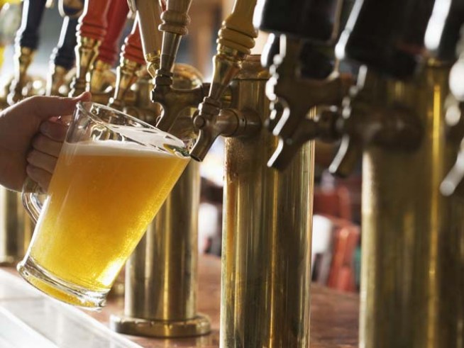 8/05: Independent Beers & Movies Plus Sipping in the Center