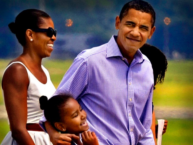 Island Time: Obama Family Settles in for Vineyard Vacay 