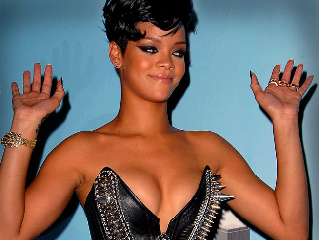 Rihanna Surprises Crowd at Jay-Z Concert