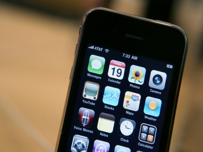 Get Rid of Graffiti, Road Problems With Your iPhone