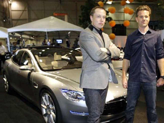 Dear Tesla, Want to Move In? Love, Downey