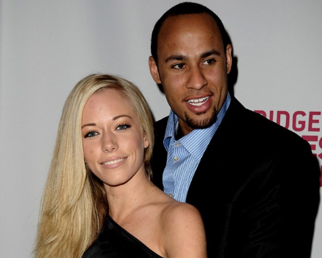 Kendra's Hubby Gets Canned From Job