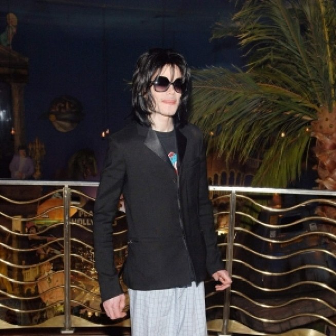 Lawyer: Michael Jackson May Be Too Sick To Travel