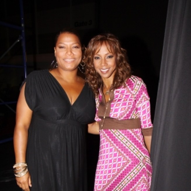 Stars Salute Michael Jackson At Essence Festival