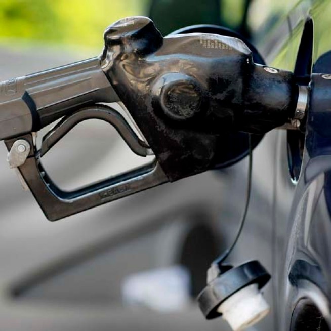 Gas Prices Fall in Time for Labor Day