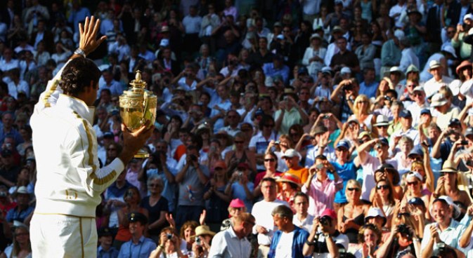 Federer Bests Roddick for Record 15th Grand Slam