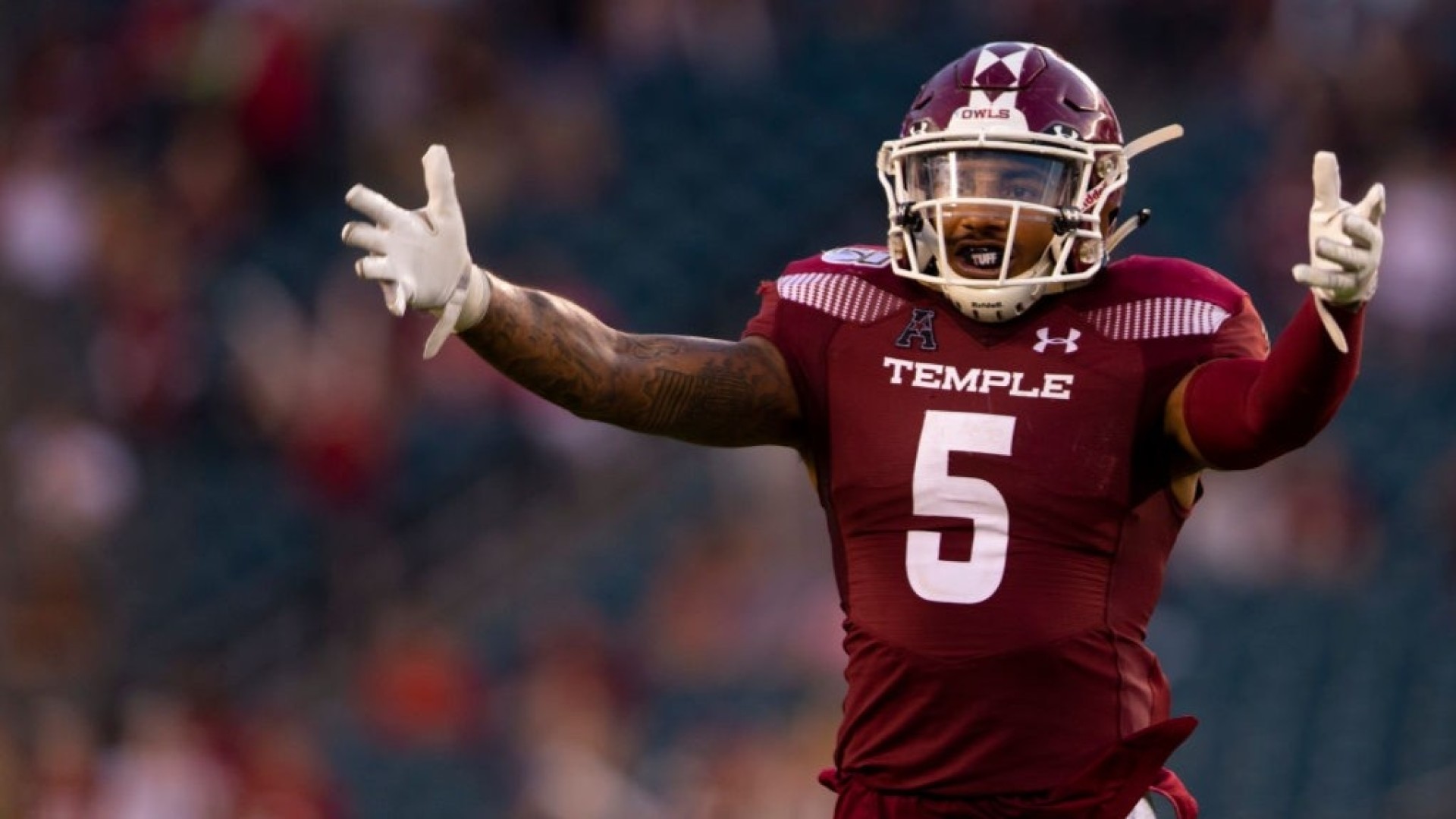 Football's Shaun Bradley Drafted by the Eagles - Temple