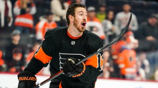 Flyers Center Kevin Hayes