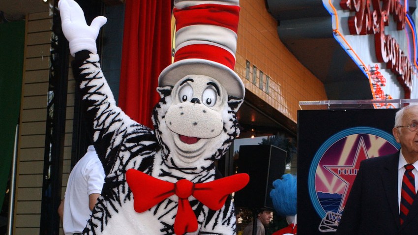 3072188VB011_seuss