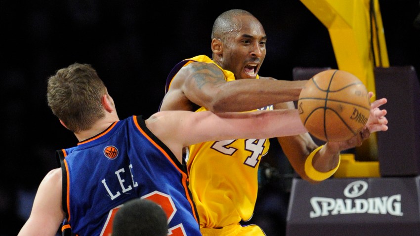 1217 Knicks Lakers Basketball p1