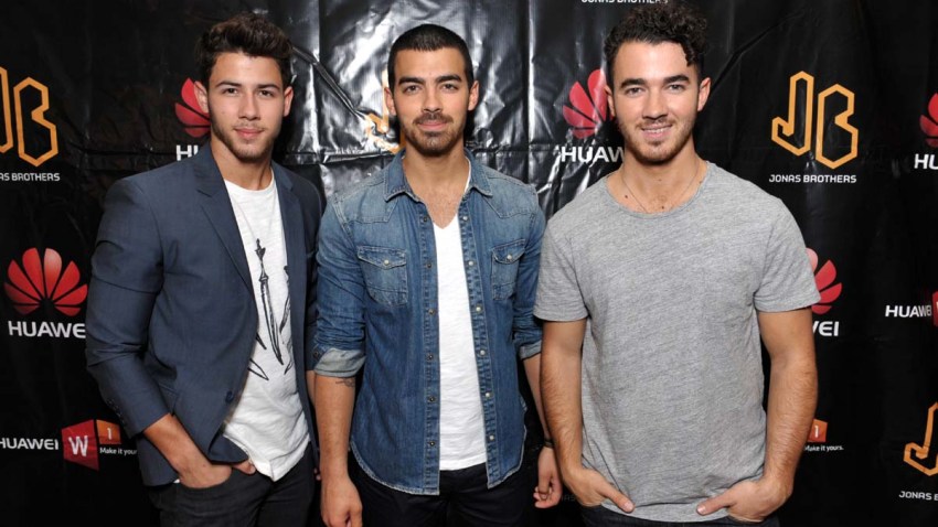 Huawei Device Presents Jonas Brothers Meet-and-Greet