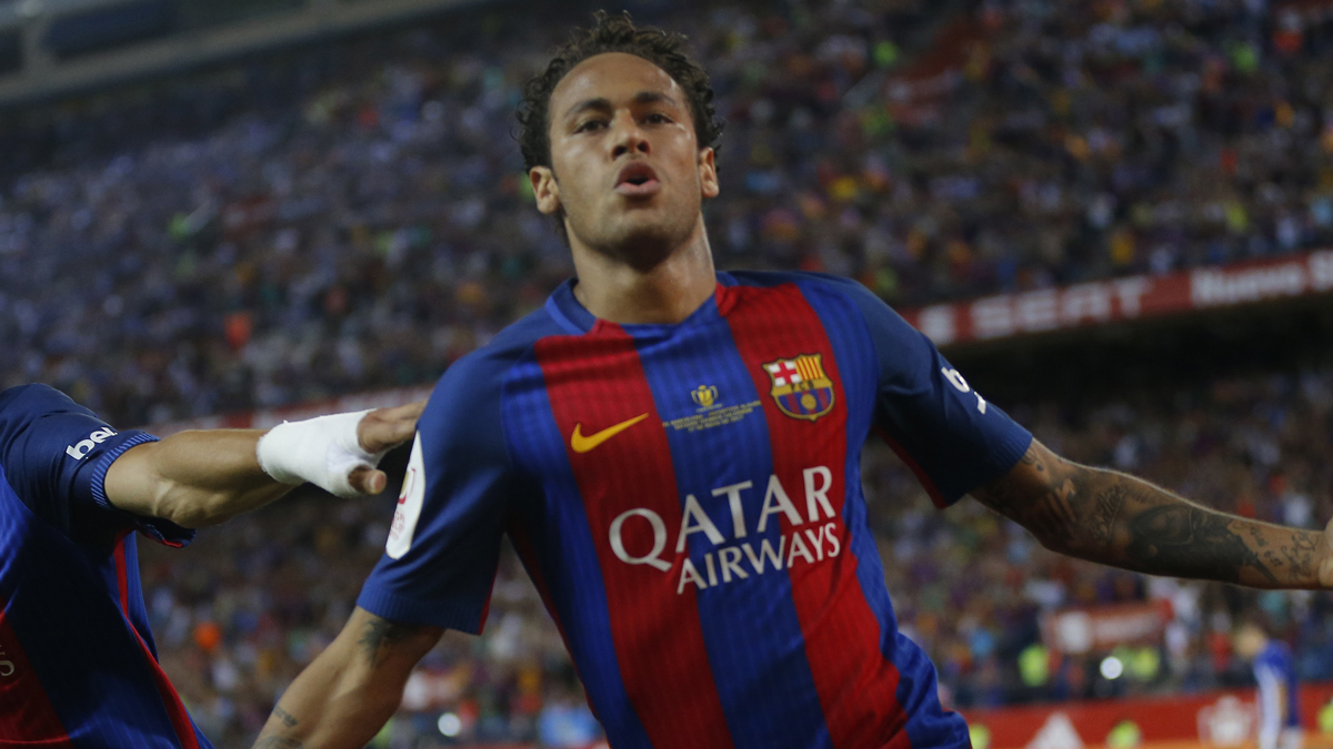 Brazilian Soccer Star Neymar Shatters World Record With $262 Million ...