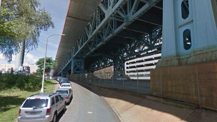 Ben Franklin Bridge Parking Lot