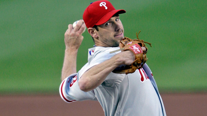 Cliff Lee Tosses