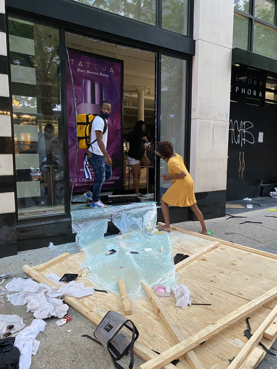 Photos Looting Violence Erupt After Peaceful Protest In Philadelphia Nbc10 Philadelphia