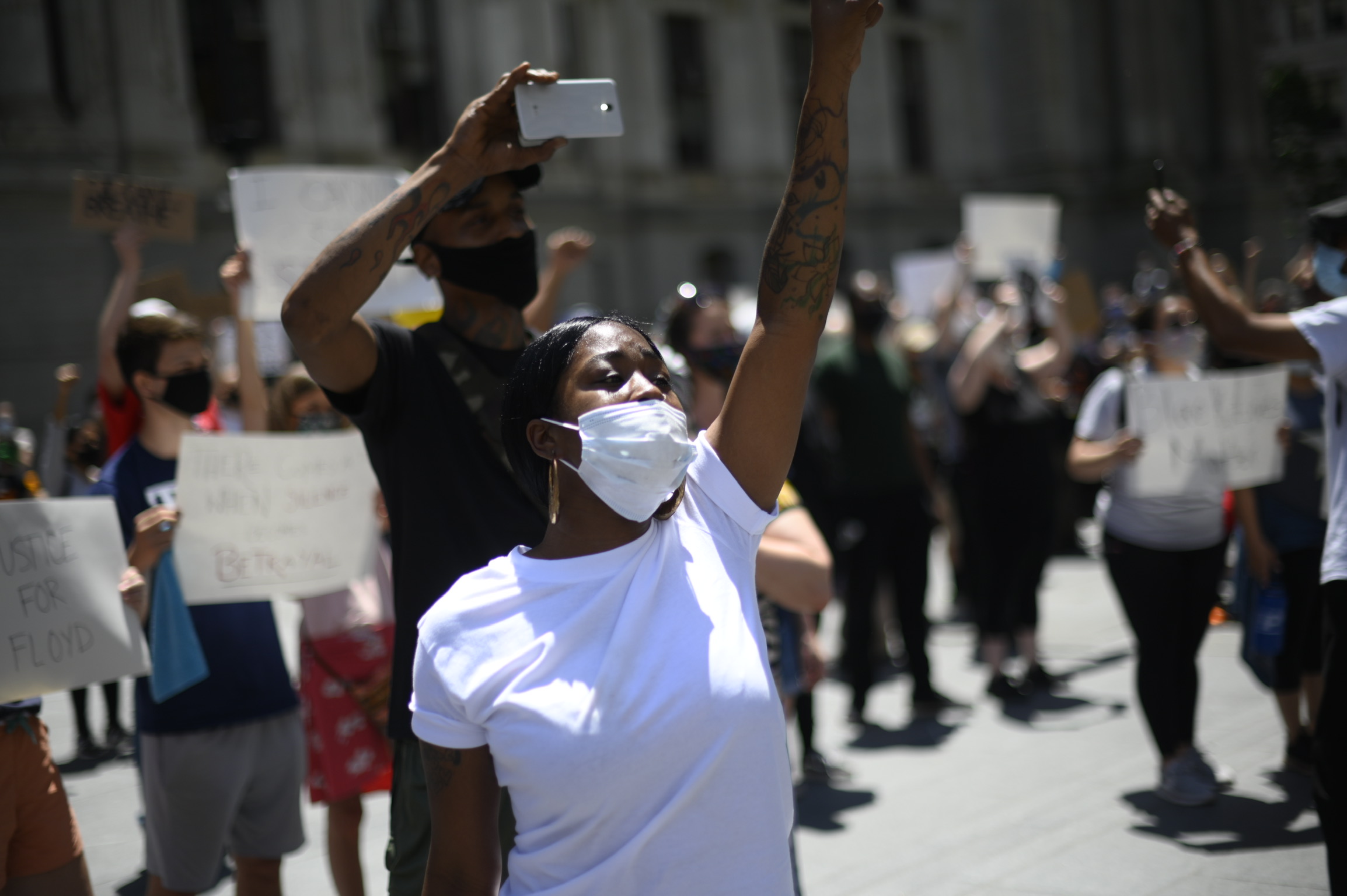 Photos Looting Violence Erupt After Peaceful Protest In Philadelphia 