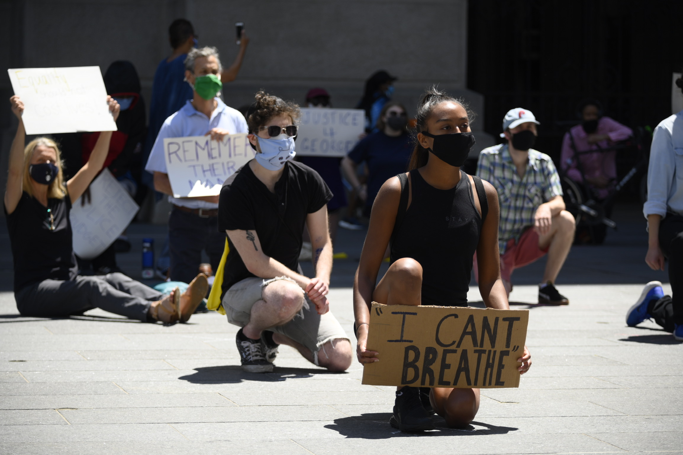 Photos Looting Violence Erupt After Peaceful Protest In Philadelphia 