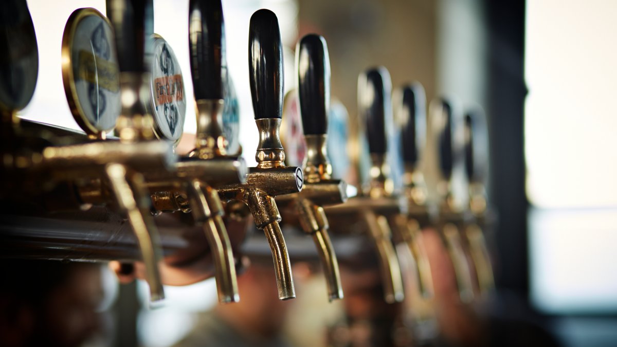 Self-Serve Bar with 57 Taps Coming to Rittenhouse Square - Vimarsana News