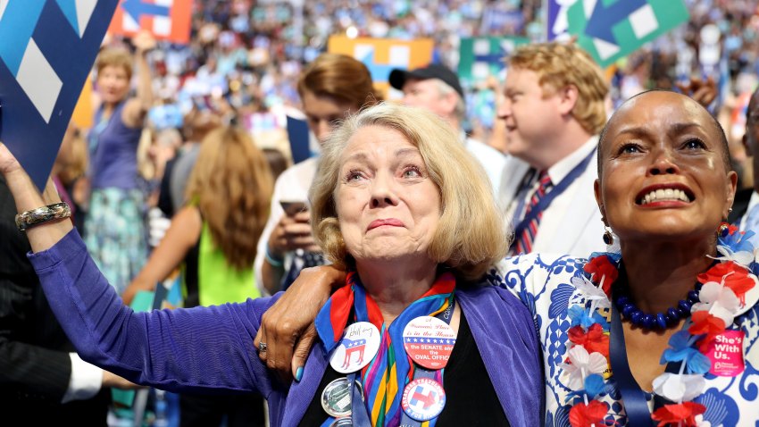 655802091AA00240_Democratic