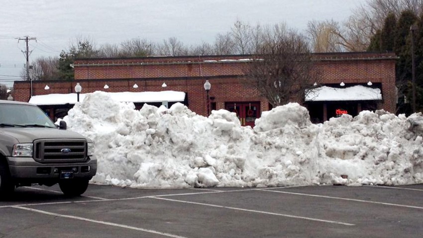 Gimaro Snow Pile
