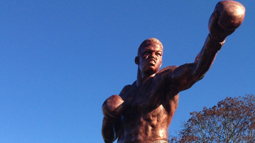 Larry Holmes Statue Easton Thumb