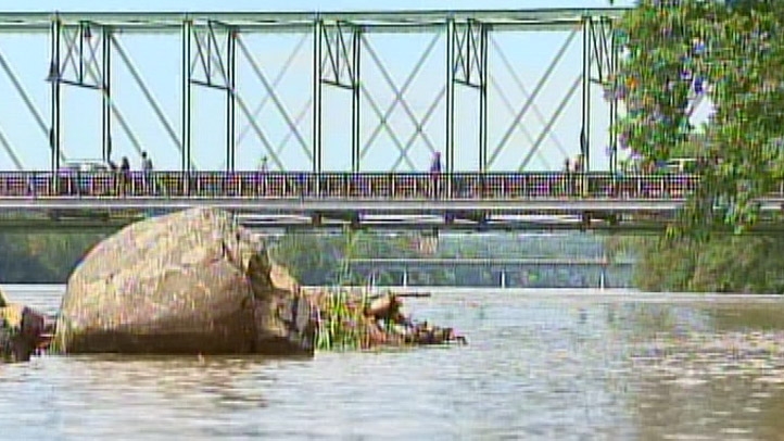 New_Hope_Delaware_River_Flooding_722x406_2110647558.jpg