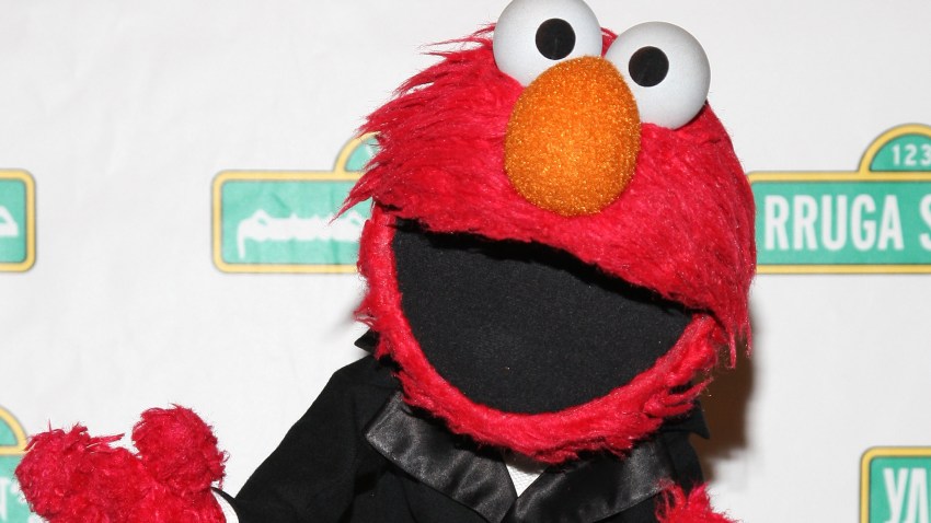 PHI Elmo Teaches Kids