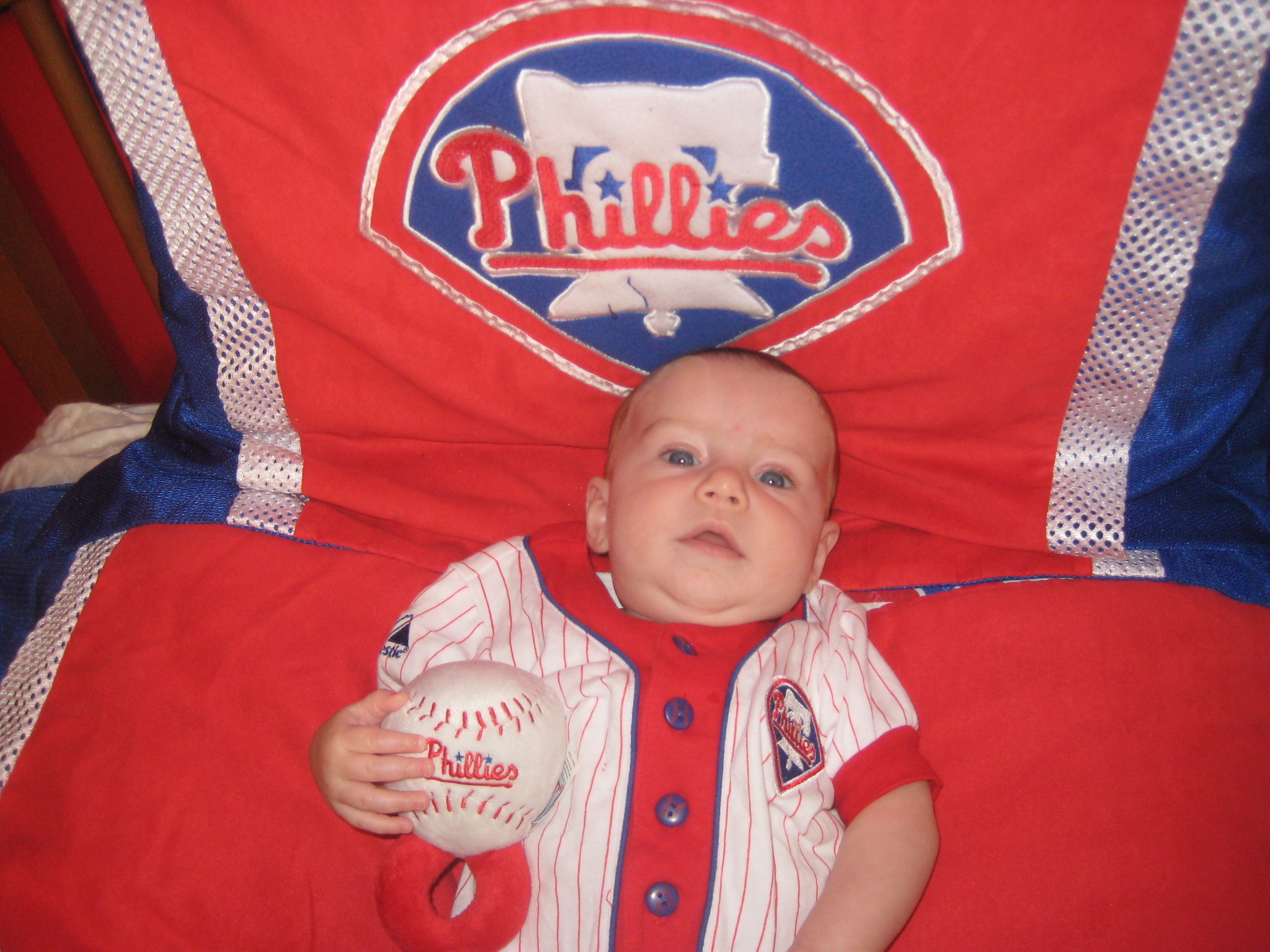 baby phillies jersey