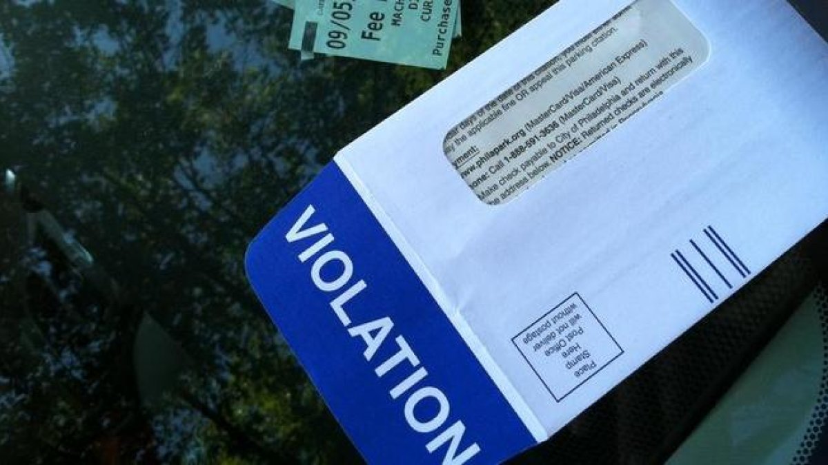 PPA tow truck driver shot in face by BB gun in Center City Philly