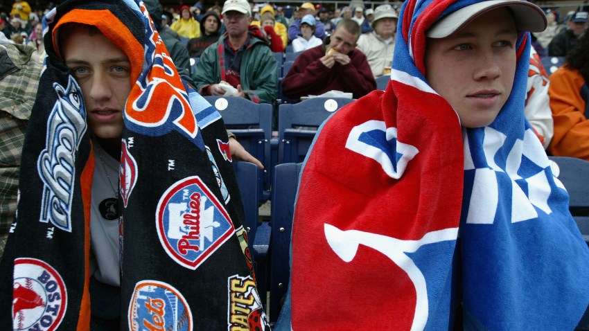 Phillies fans in rain