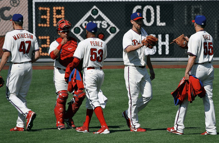 Phils_Handshake Line