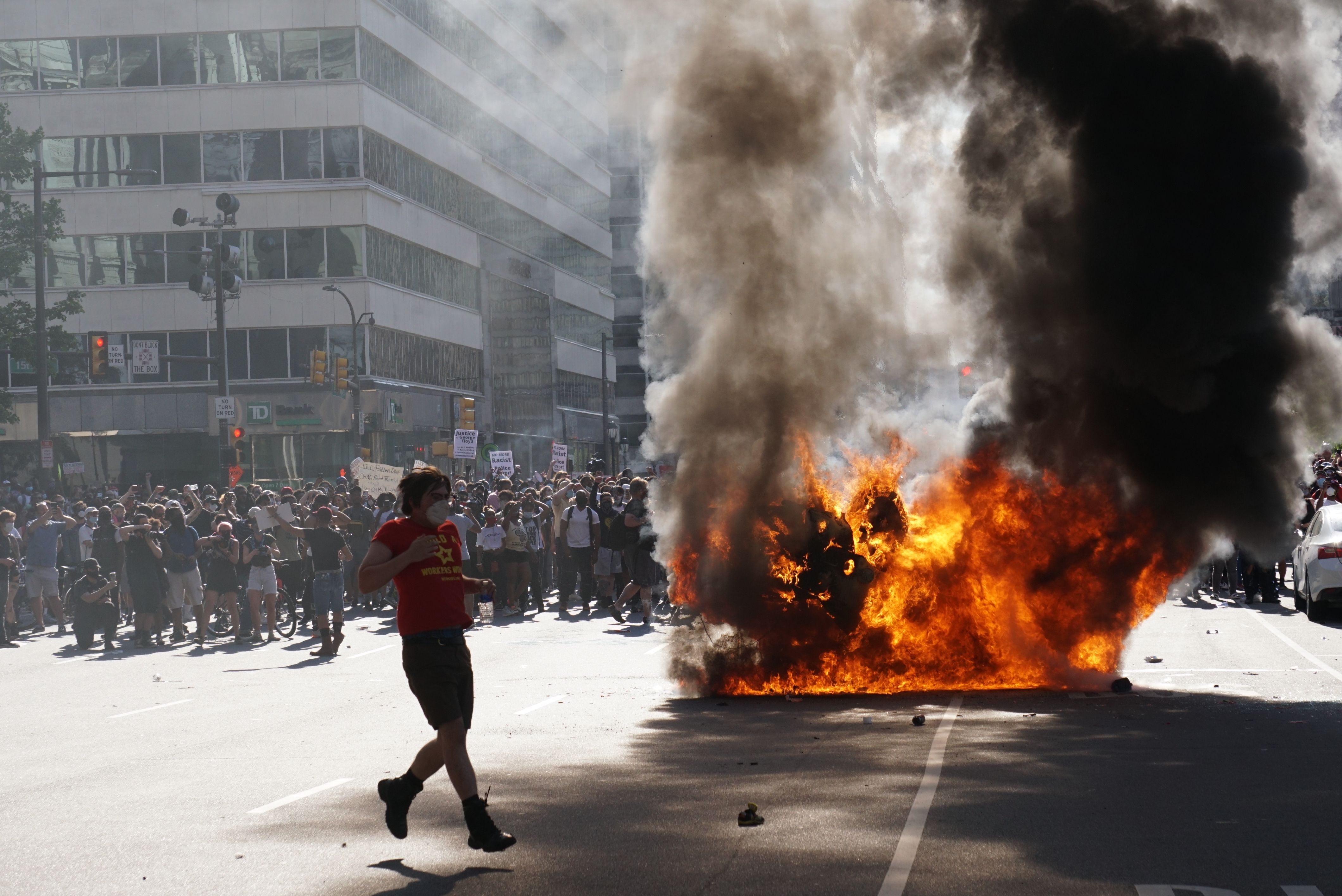 Photos Looting Violence Erupt After Peaceful Protest In Philadelphia Nbc10 Philadelphia