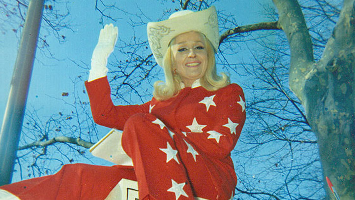 Sally-Starr-Gallery-Lead