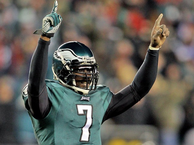 Michael Vick Arms Up