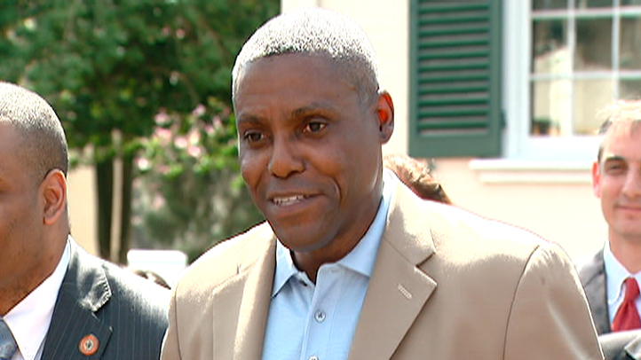 Carl Lewis Tossed Off Nj Ballot Nbc10 Philadelphia