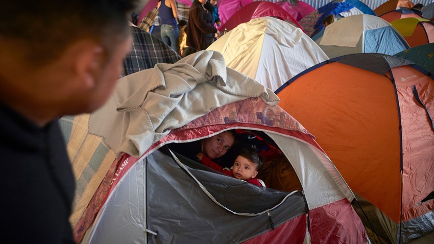 APTOPIX US Mexico Asylum