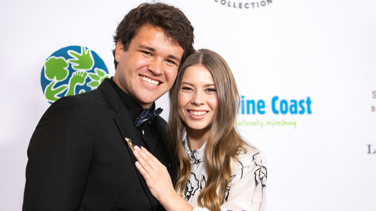 Bindi Irwin Marries Longtime Love Chandler Powell at Australia Zoo ...