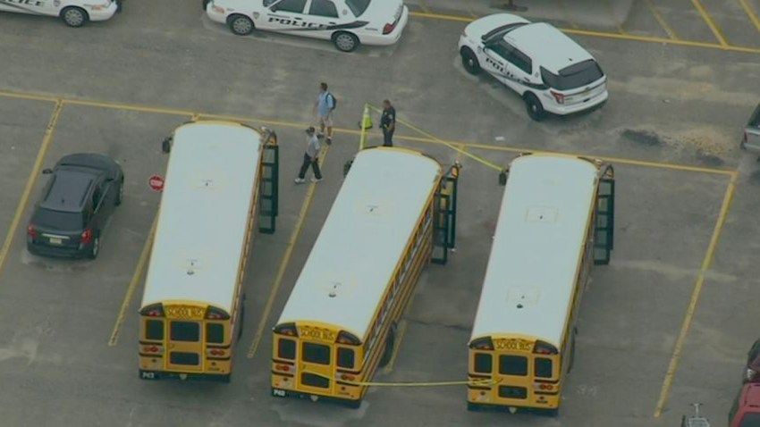 bus_slashing_teen_11