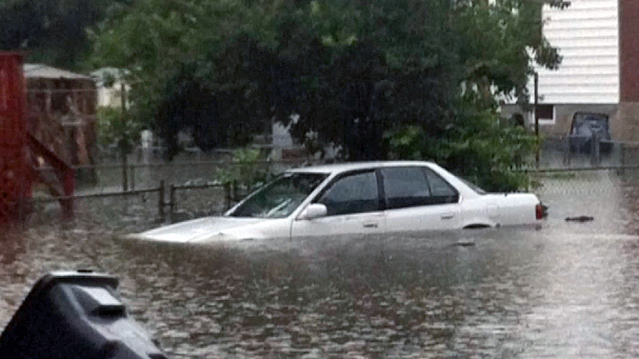 car-submerged-water-flooding