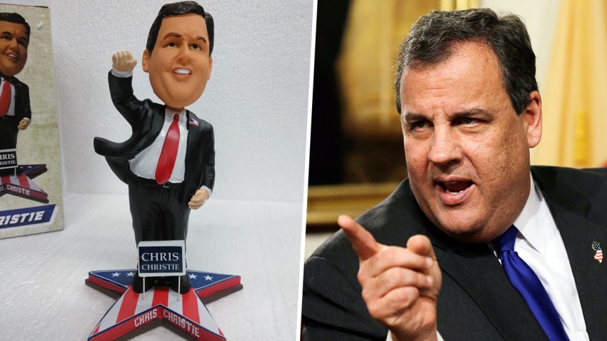 christie-bobblehead-diptych-0115