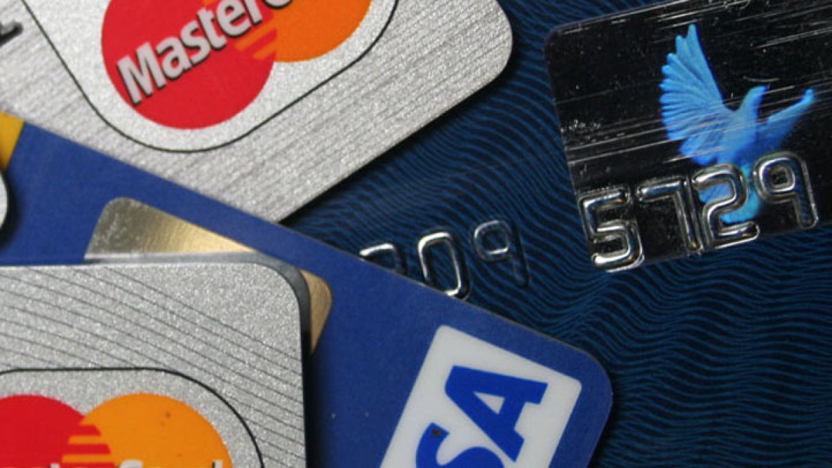 Home health care aide steals elderly woman's credit card info, police say