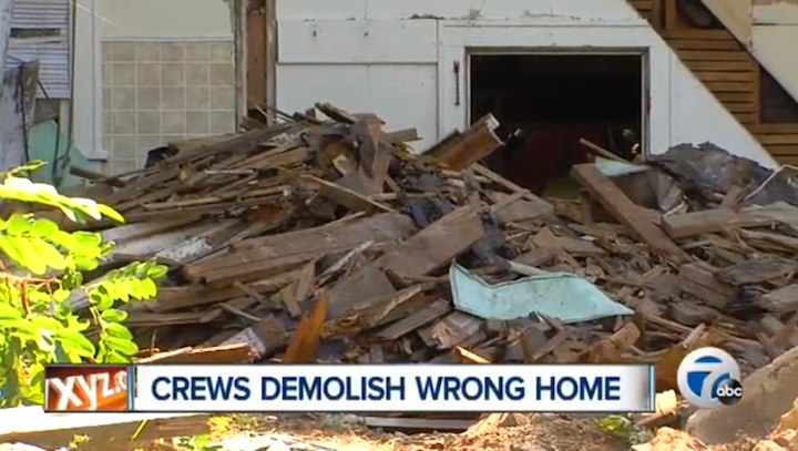 crewsdemolishwronghome